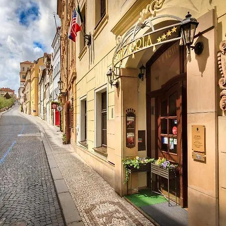 The King Charles 4* Prague
