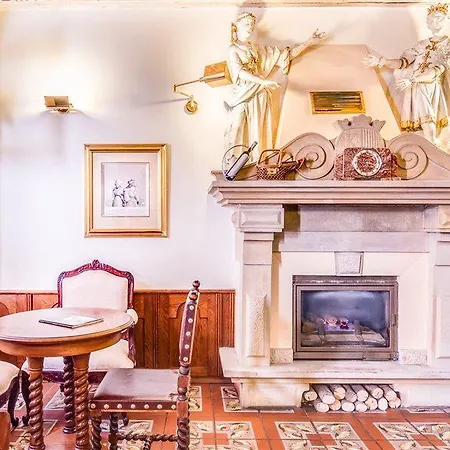 The King Charles Hotel 4*